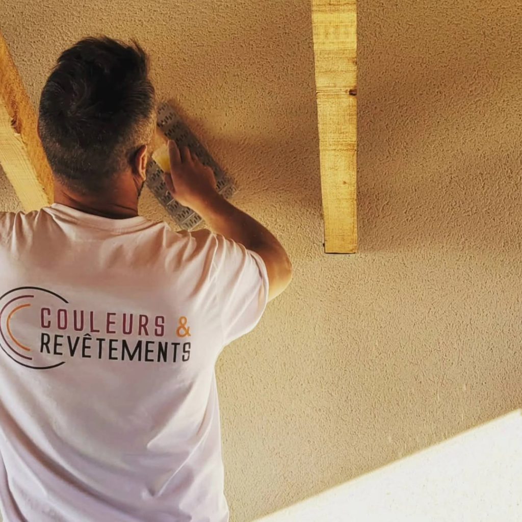 Groupe C & R, entreprise de bâtiment et rénovation en région lyonnaise.