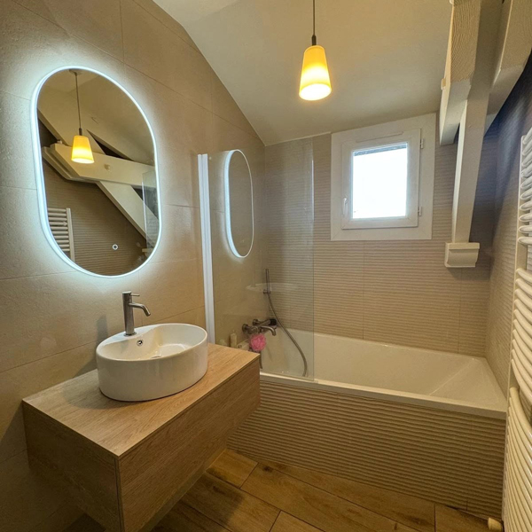 Après rénovation de salle de bain à Lyon, par Vignat Carrelages et Salle de bain.